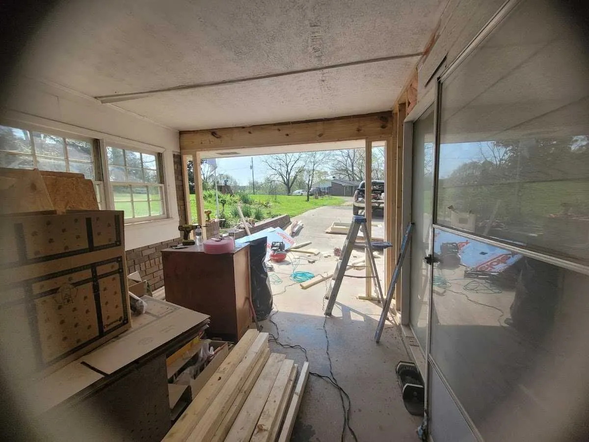 Air movers and dehumidifier for Drying & Dehumidification in Parma